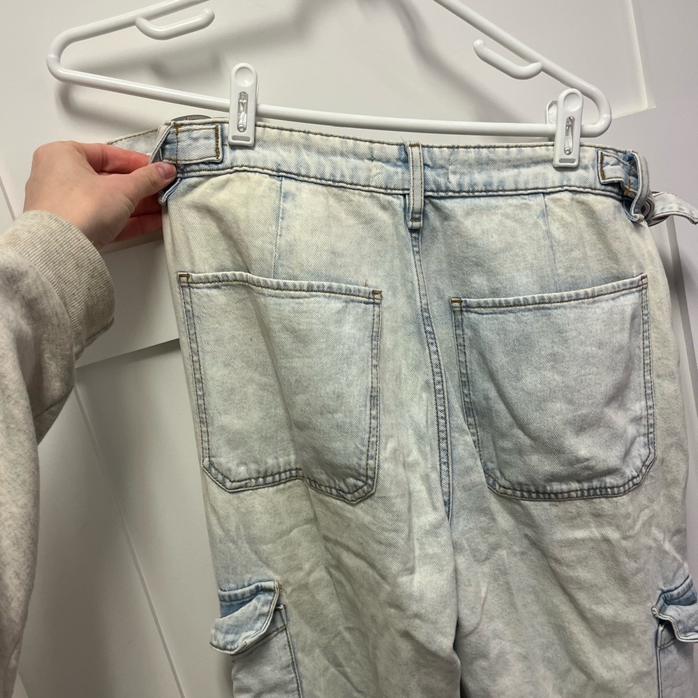 WeWoreWhat light wash Wide Leg cargo Jeans - Picture 8 of 11